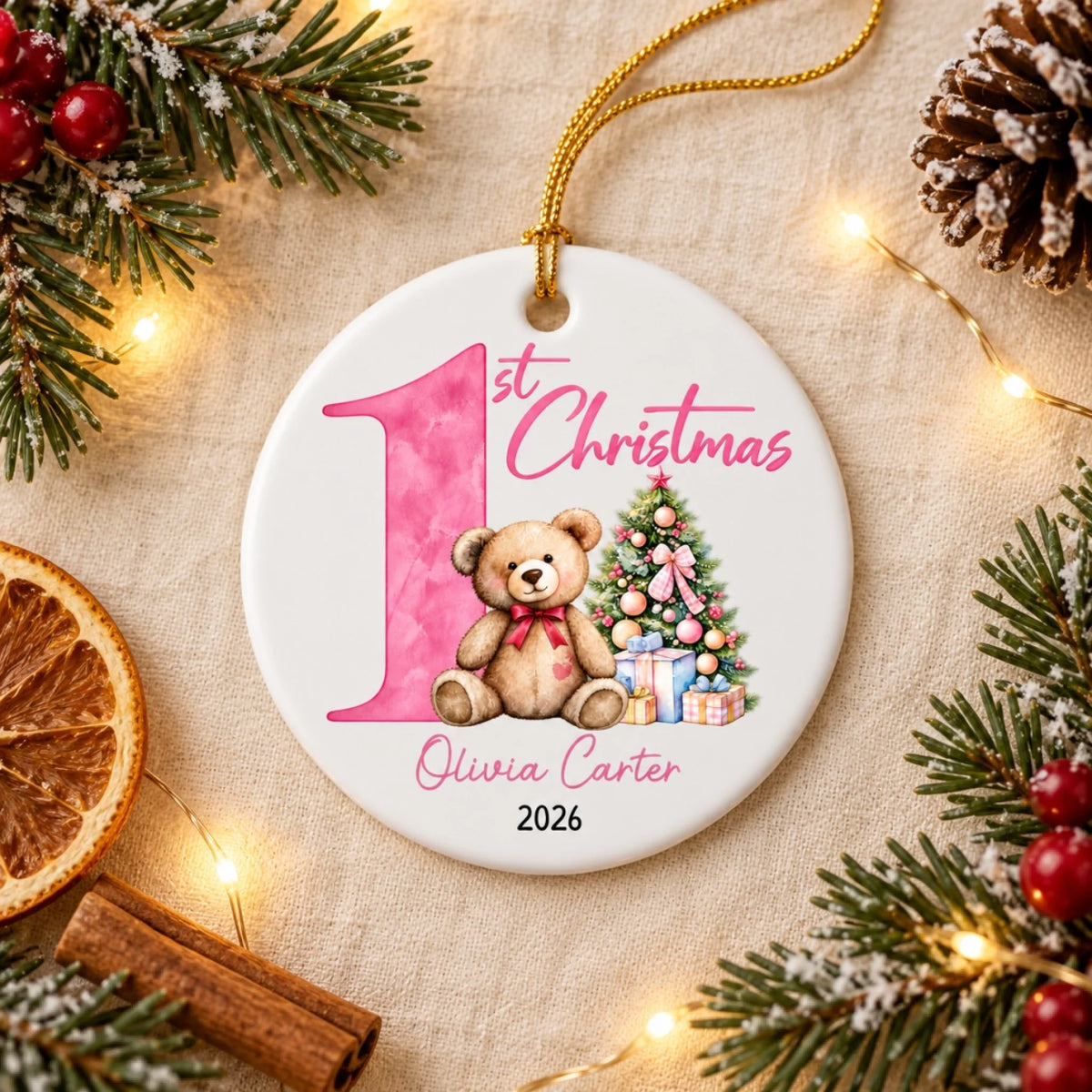 Quả châu Giáng sinh đầu tiên của Olivia-1